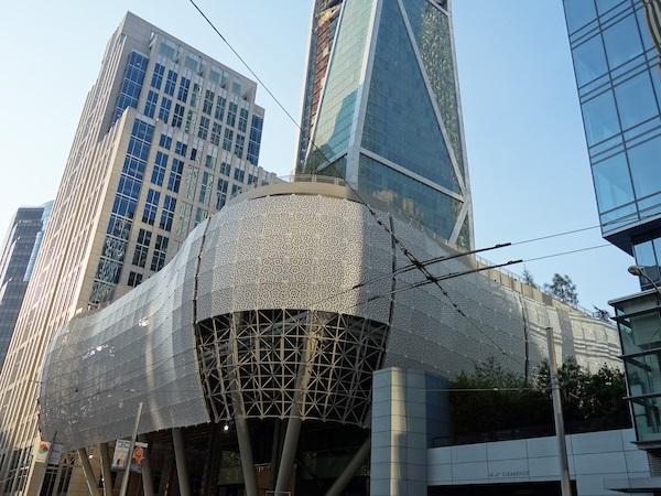 Exterior shot of the new Salesforce Transit Center
