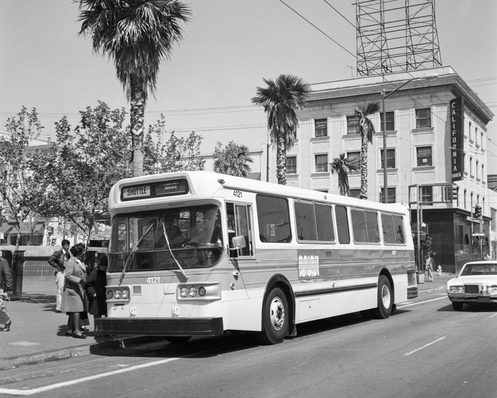 bus at 16th & Mission