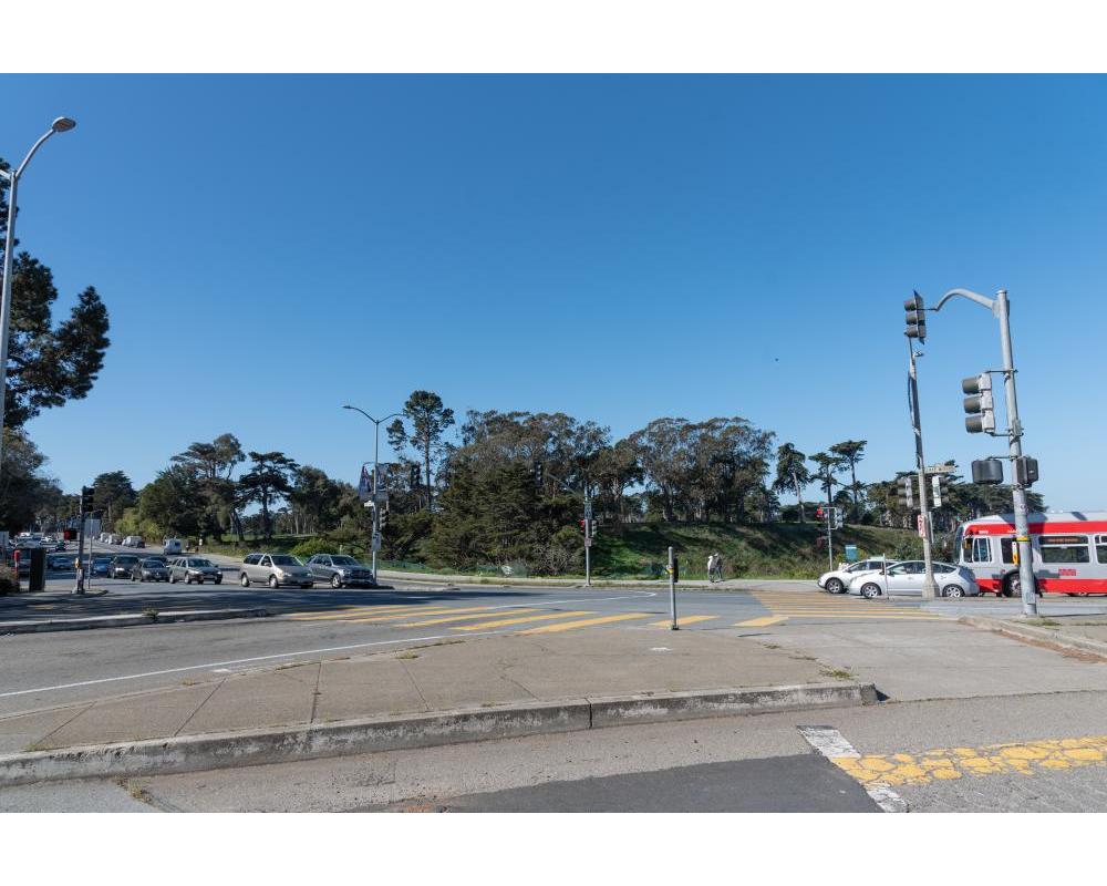 Lake Merced Boulevard and Winston Drive (existing conditions)