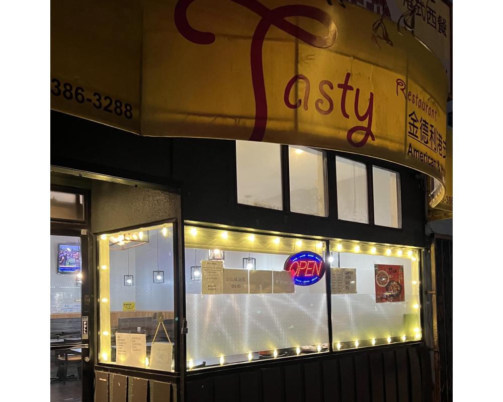 Decorative lighting in the window of Tasty on Geary.