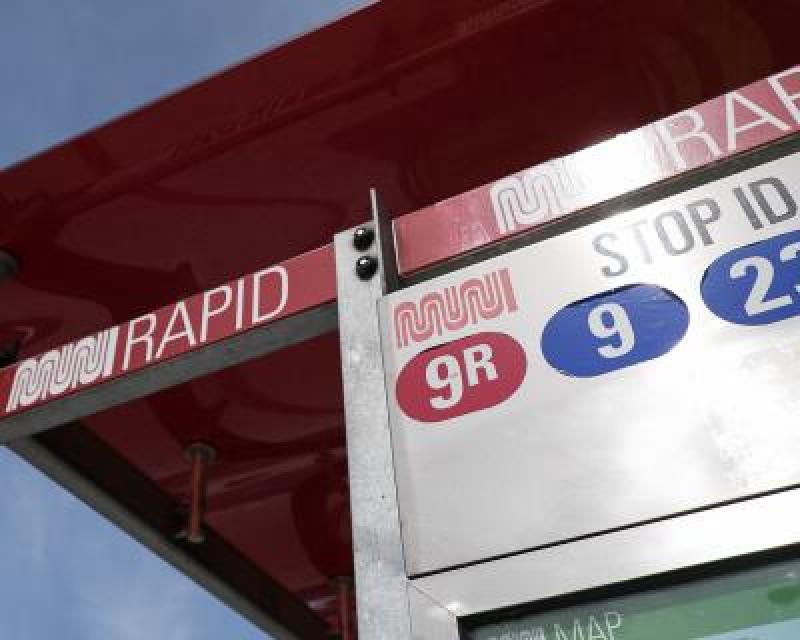 Muni bus shelter showing a Muni Rapid stop for the 9R and 9 routes